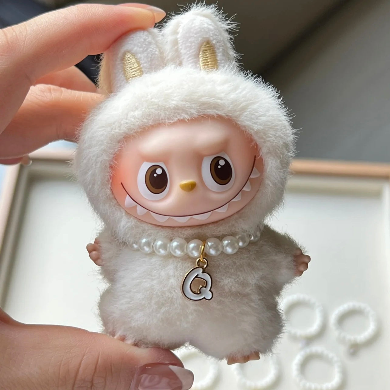 THE MONSTERS Generation 4 Alphabet Pearl Necklace