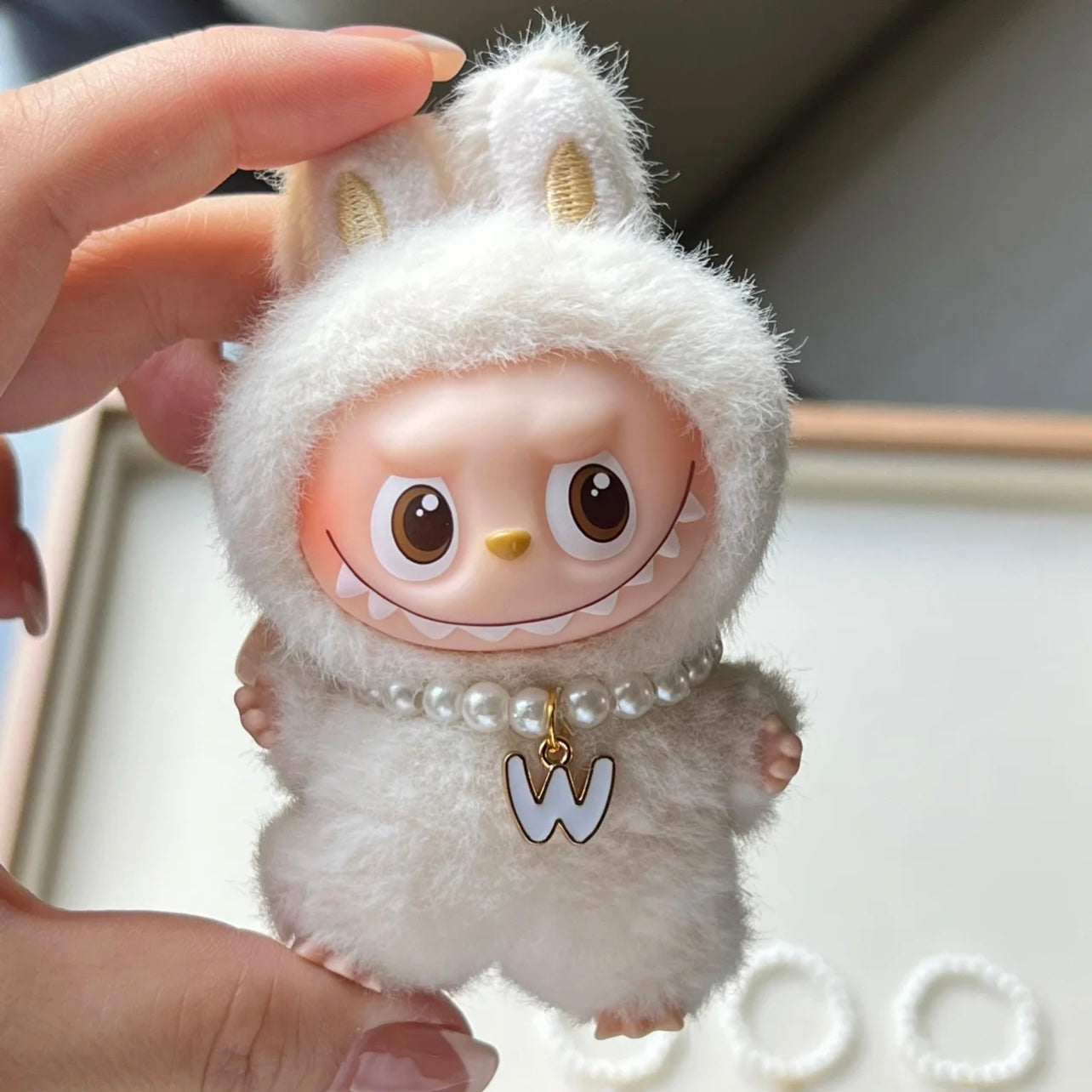 THE MONSTERS Generation 4 Alphabet Pearl Necklace