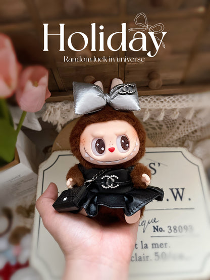 LABUBU 17 - centimeter Vinyl Pendant Doll's Changeable Clothing