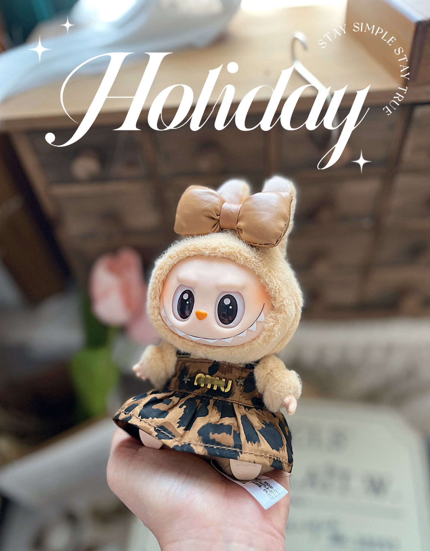 LABUBU LaBuBu Meilade Sitting Party Macaron Rubber Blind Box Pendant Doll Clothes