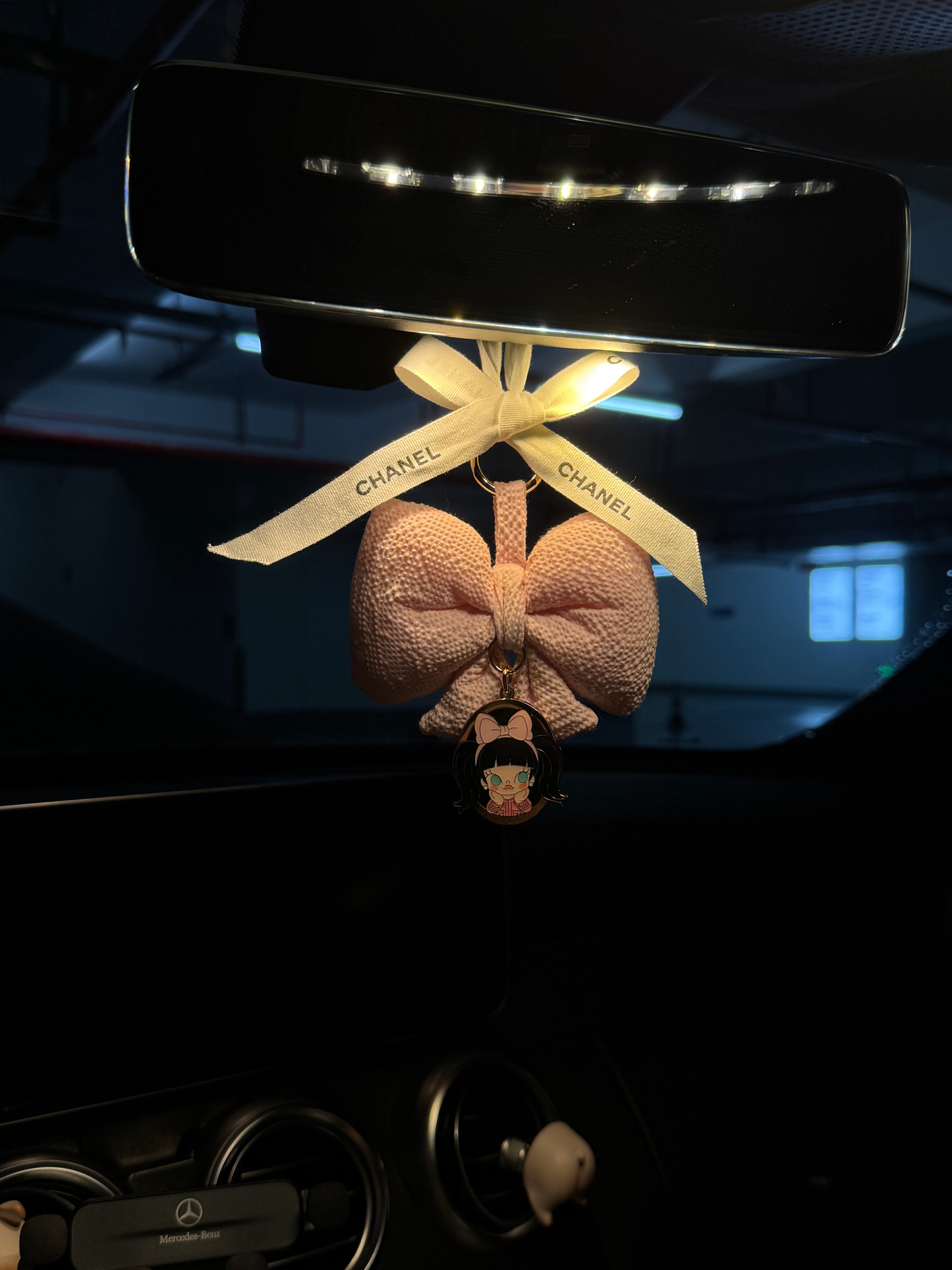 MOLLY Daily Look Collection - Scented Bag Pendant Blind Box