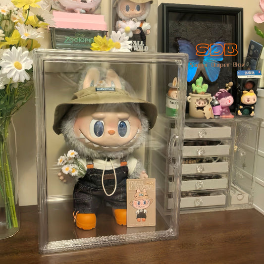 Handheld storage box, transparent display box, dustproof box