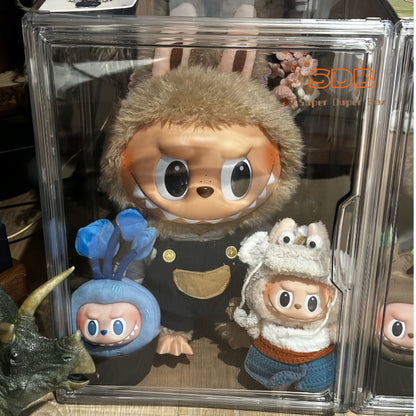 Handheld storage box, transparent display box, dustproof box