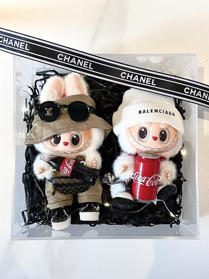 LABUBU Gift Box: It contains two LABUBU dolls and two sets of clothes.
