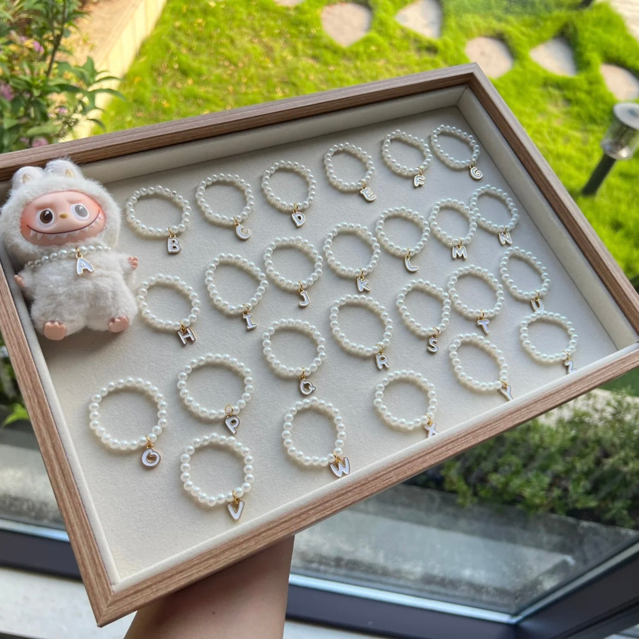 THE MONSTERS  Generation 4 Alphabet Pearl Necklace