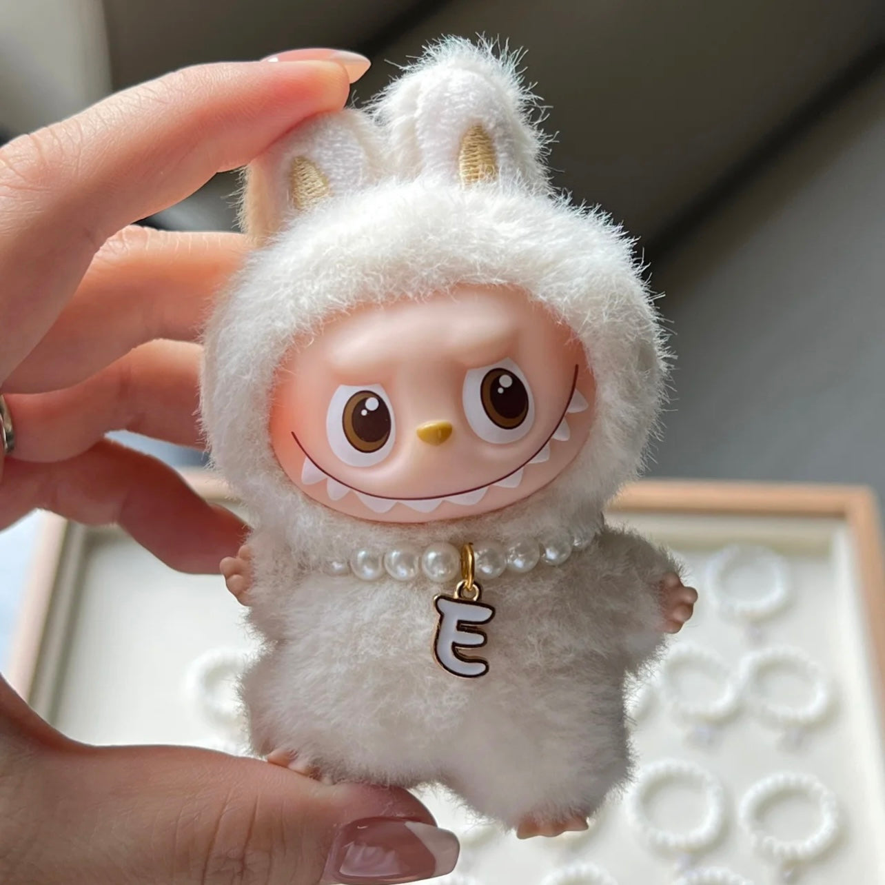 THE MONSTERS  Generation 4 Alphabet Pearl Necklace
