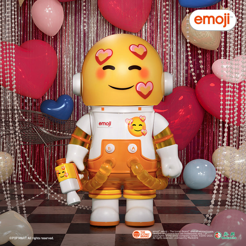 MEGA SPACE MOLLY 100% × Emoji Series