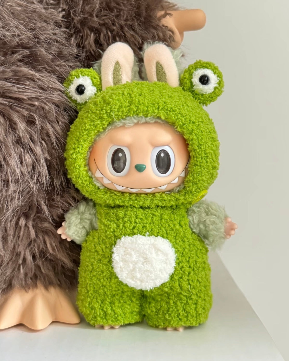 Labubu Happy Frog Outfit